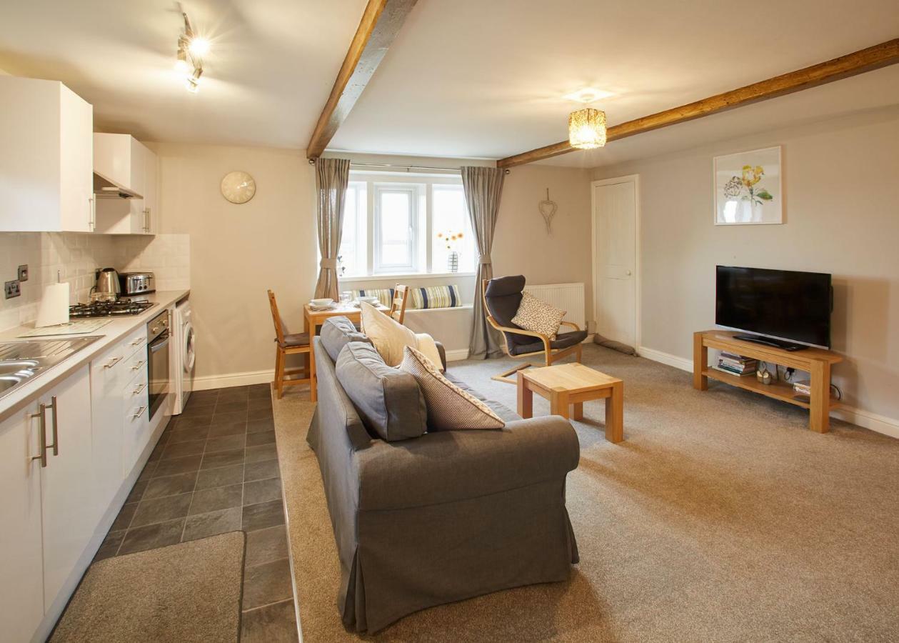 Host & Stay - Cosy Cottage Emley Luaran gambar